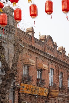 文学批点与弹幕文化，古今互动形态的深刻呼应。