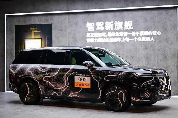  小鹏GX背后：一场关于「定义权」的技术解剖 汽车科技